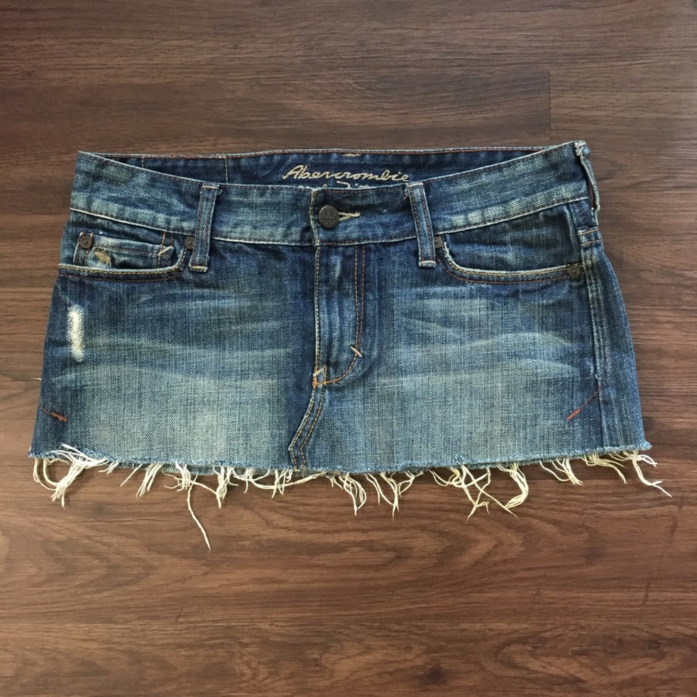 Raw edge hem denim micro mini skirt
